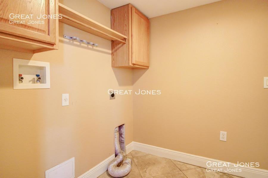 2742 Mingo Dr - Photo 2 of 42