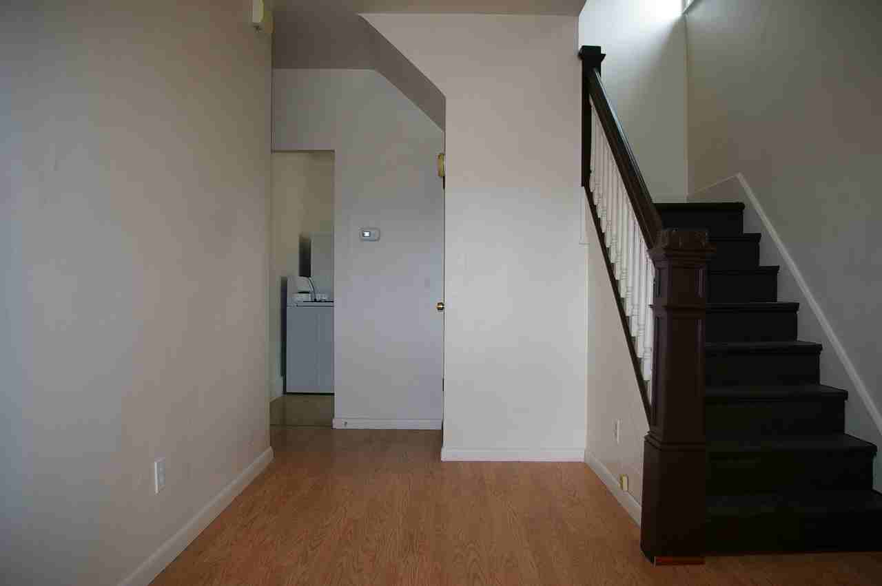 354 Beaver St - Photo 2 of 15