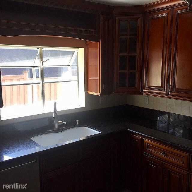 236 Ximeno Ave - Photo 2 of 15