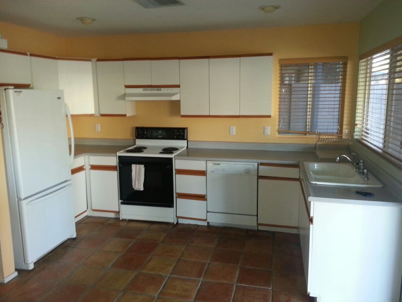 4822 E Pearce Rd - Photo 2 of 10