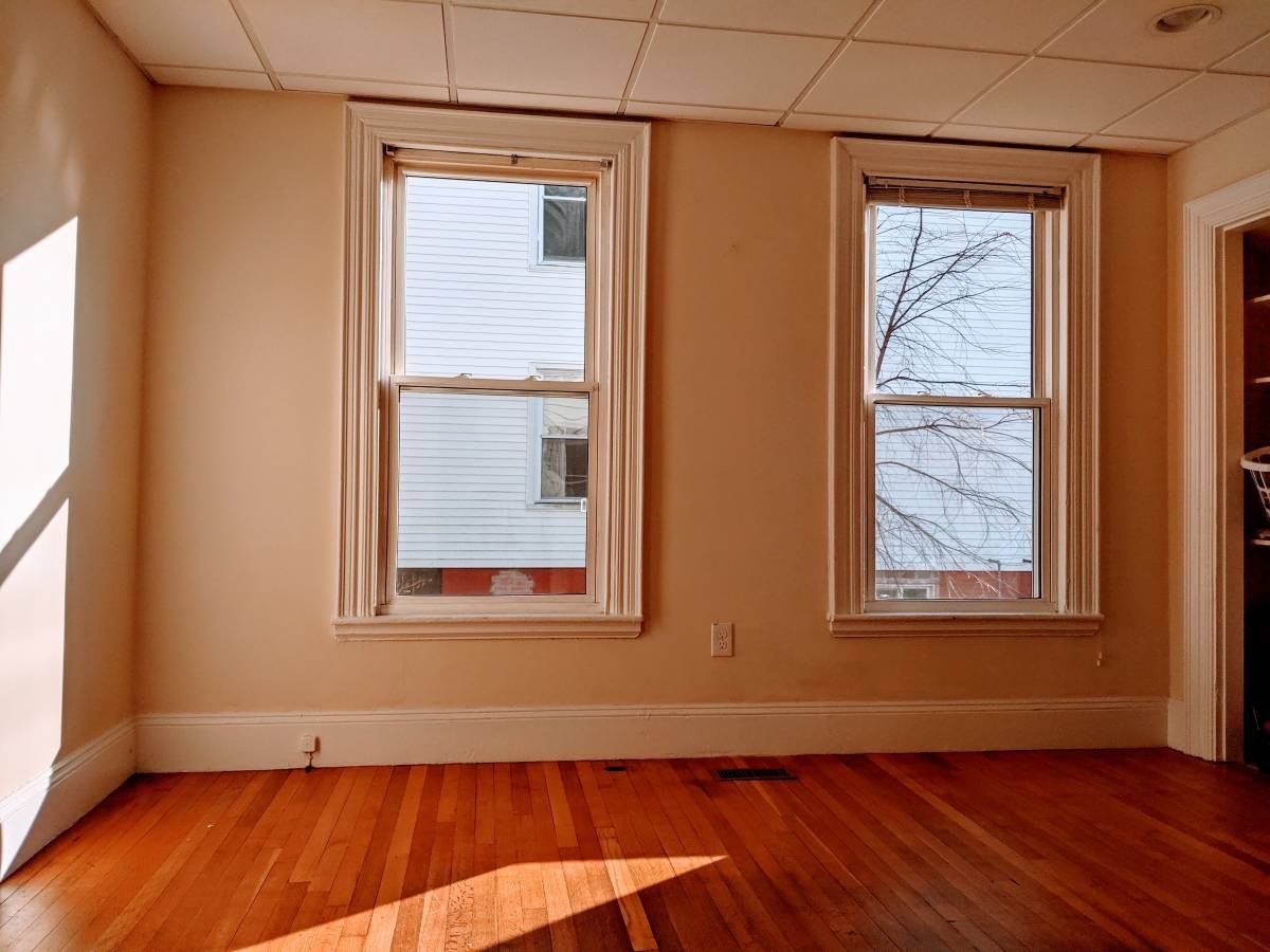 245 Valley St #1 - Photo 2 of 10
