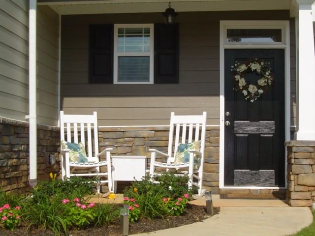 1212 W Point Rd - Photo 2 of 25