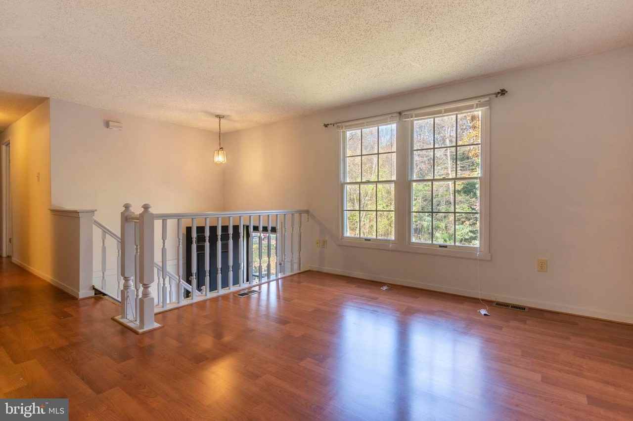 610 Cedarwood Lane - Photo 2 of 12