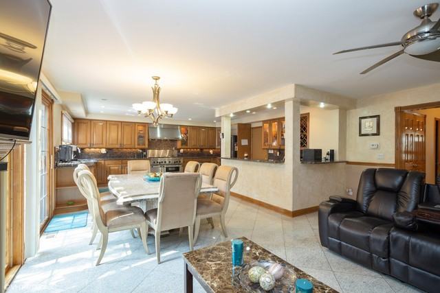 234 Esprit - Photo 3 of 10