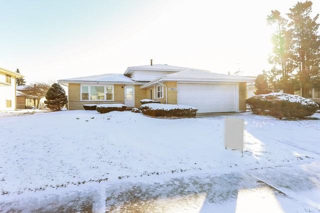 19805 Crescent - Photo 2 of 15