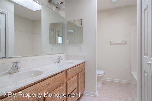 400 Howery Street - Photo 2 of 9