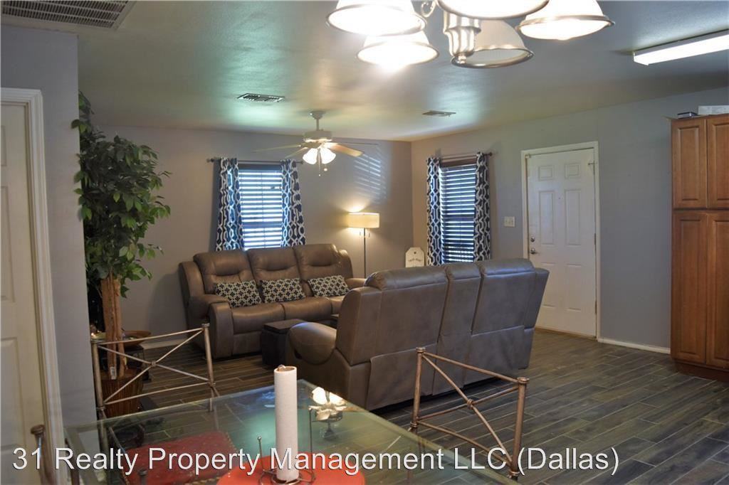 1211 I Ave - Photo 3 of 15