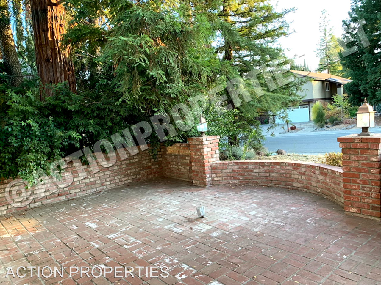 8449 Mansfield Drive - Photo 2 of 20