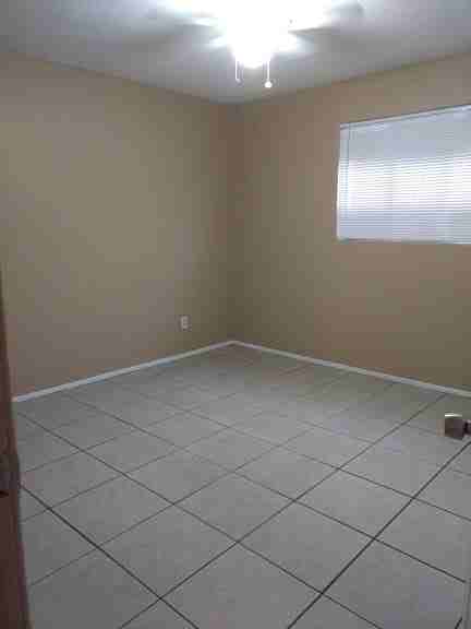 3402 E Willetta St - Photo 2 of 5