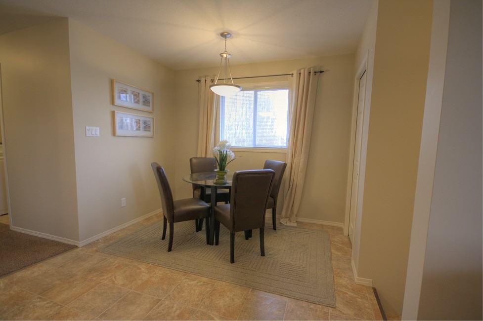 2122 109-2122 18 Ave #2122 18th  - Photo 2 of 7