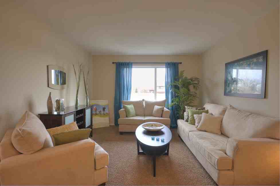 2122 109-2122 18 Ave #2122 18th  - Photo 3 of 7