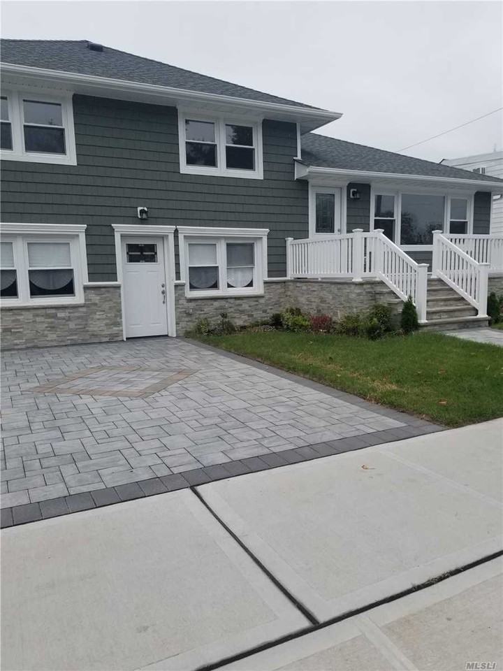 155 Lincoln Blvd - Photo 2 of 11