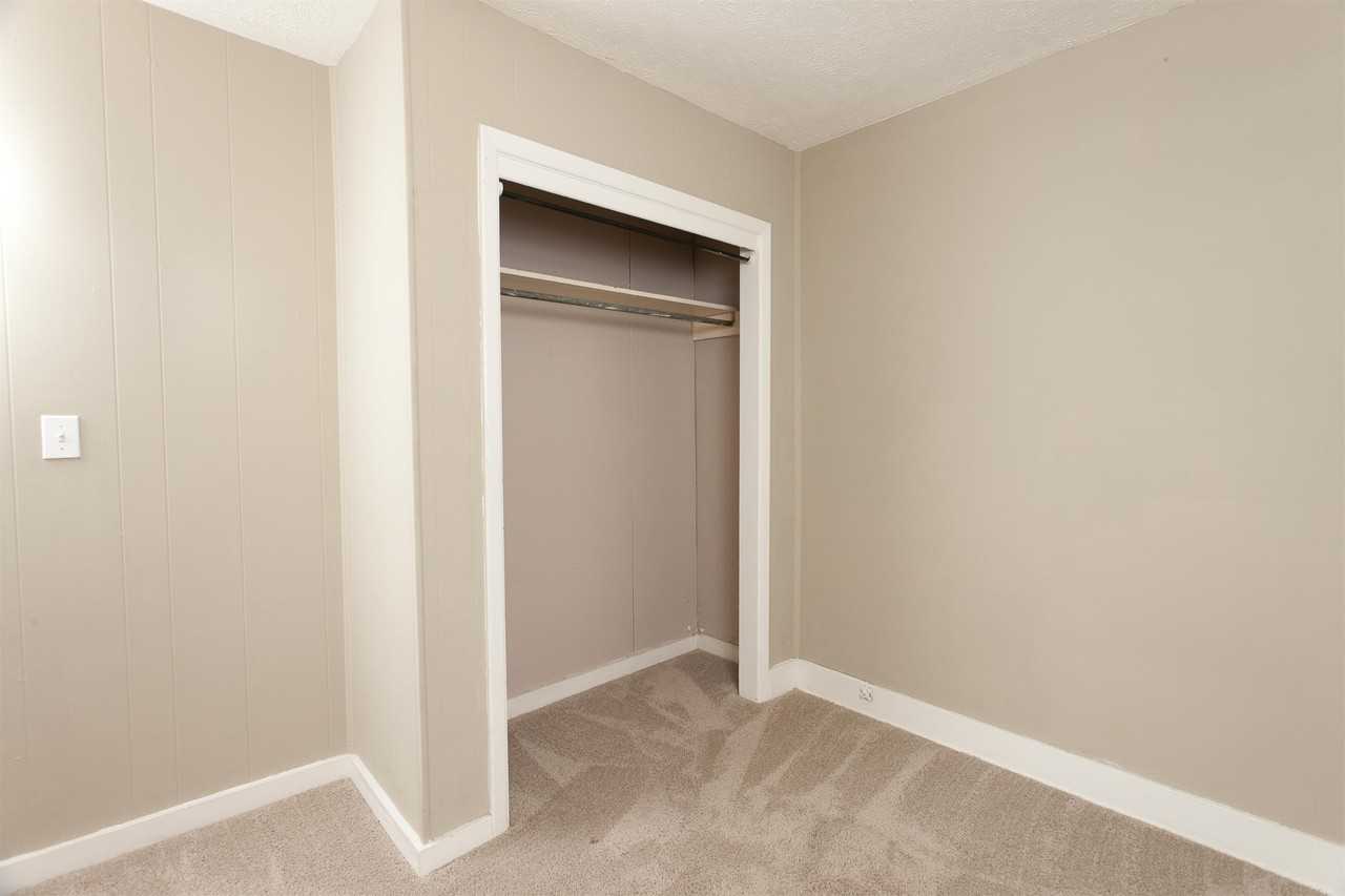 219 S. Millwood - Photo 2 of 9