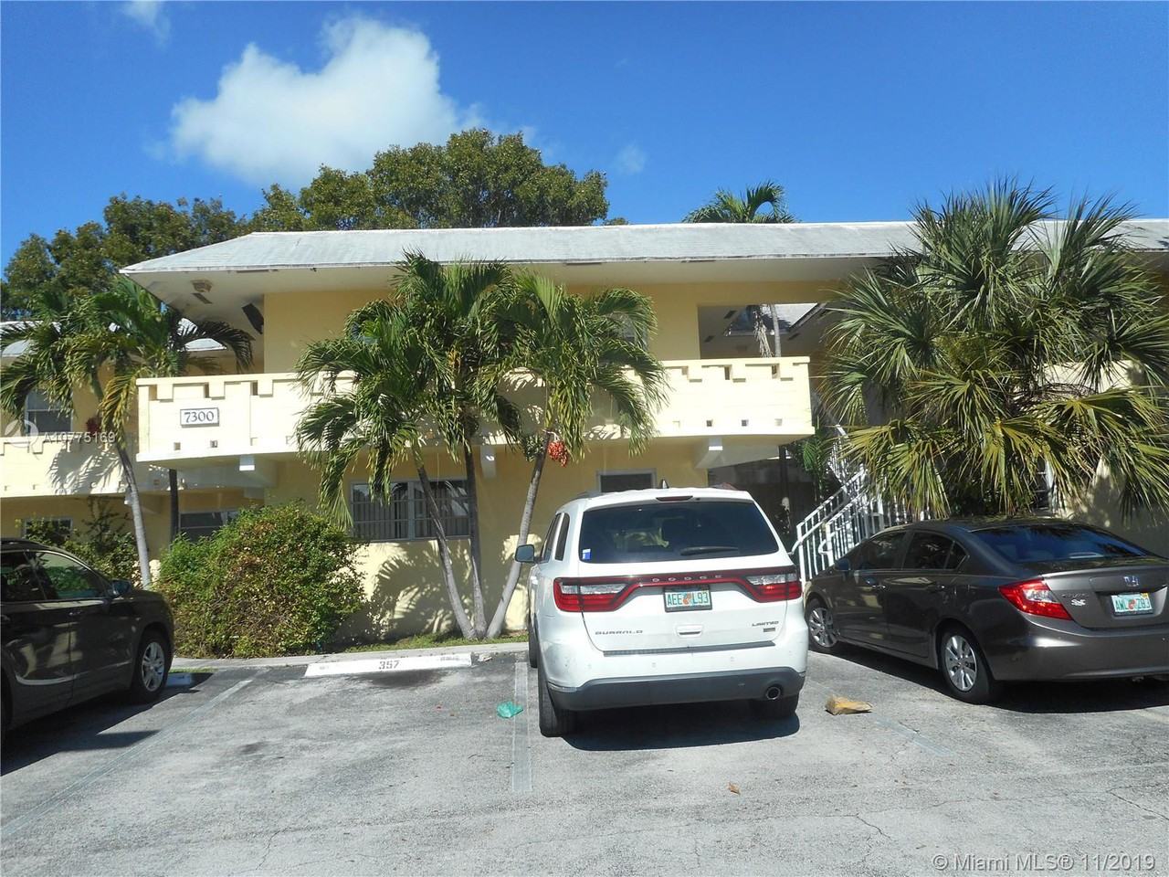 7300 Sw 82nd St Unit A201 - Photo 3 of 16