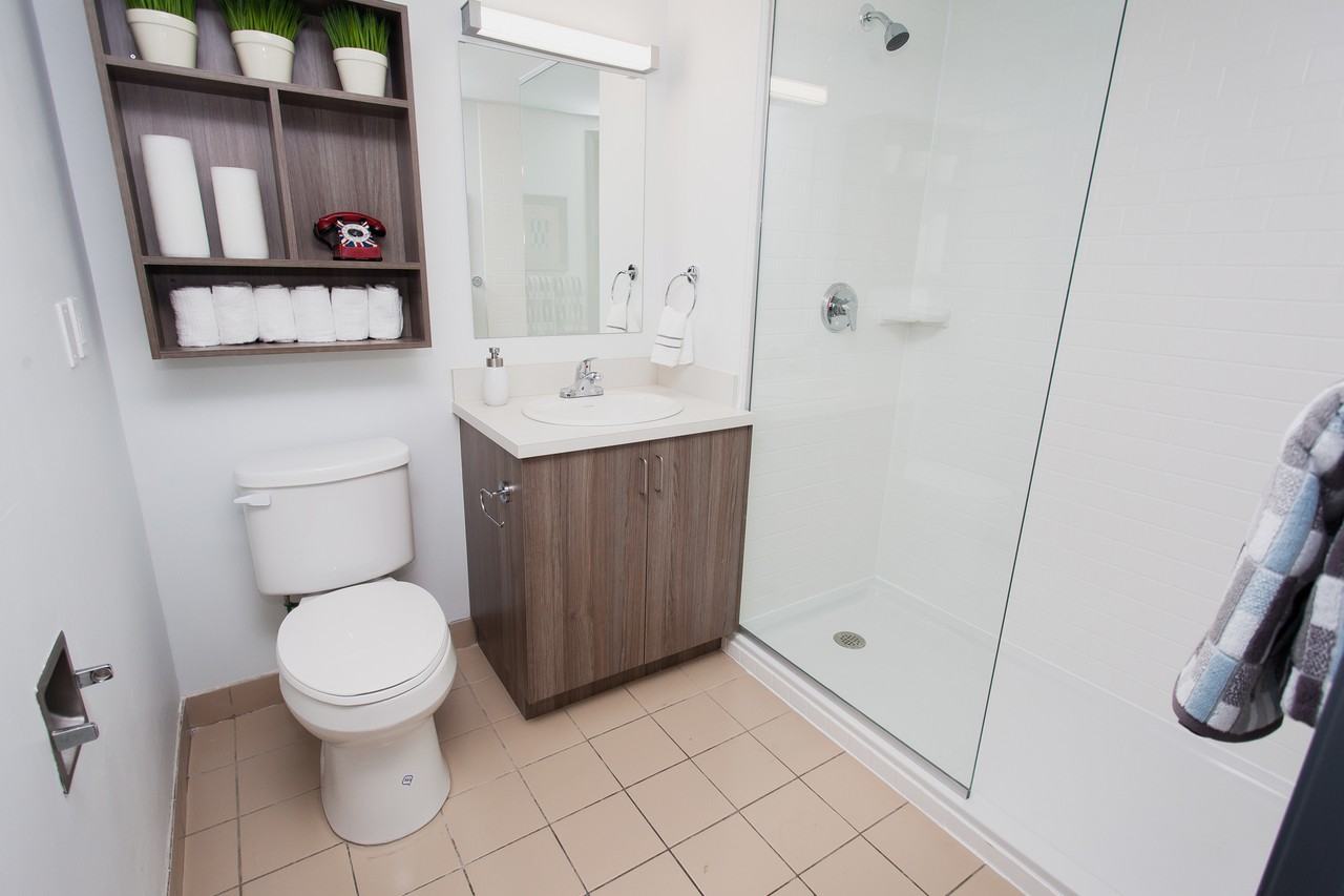 3440 Avenue du Parc - Photo 2 of 9