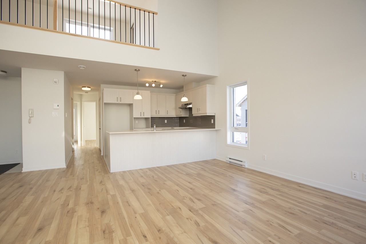 6005 Rue de Chambéry #5 - Photo 2 of 19