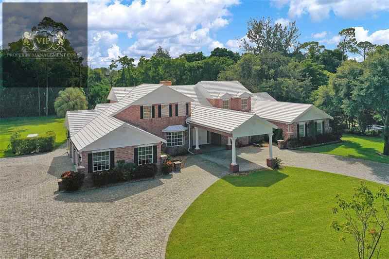 5381 East Leitner Drive - Photo 2 of 21