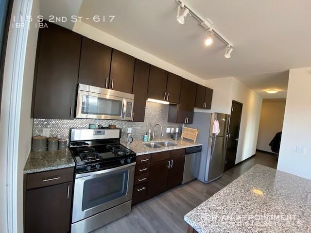 115 S 2nd St #617 - Photo 3 of 13