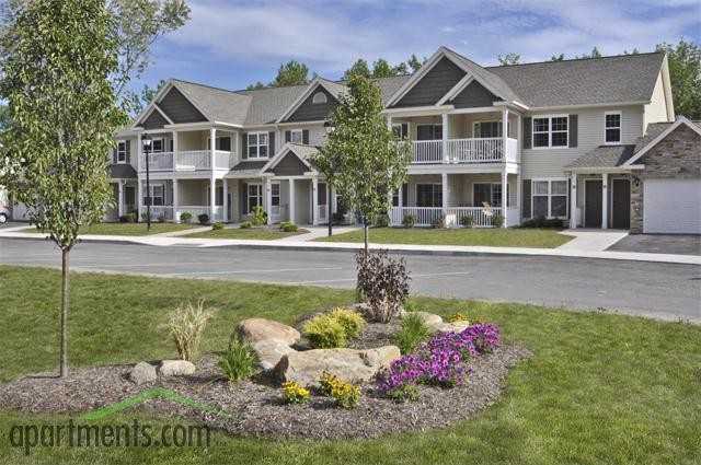 Baker Street Landing - Photo 2 of 10