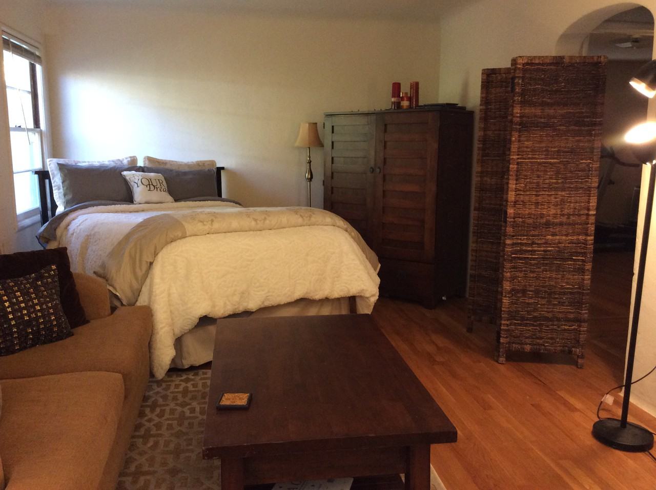 2011 Euclid Ave - Photo 3 of 7