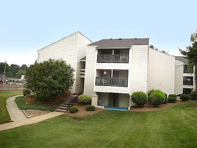 The Lakes Apartments 6615 The Lakes Dr, Raleigh, NC 27609 Zumper