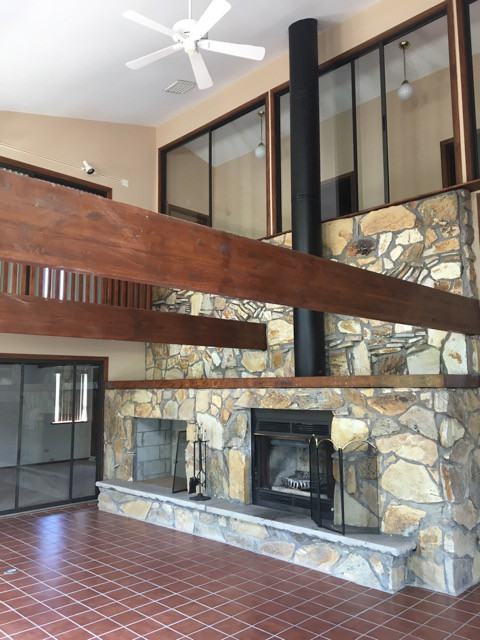 3000 Lawrence Cres - Photo 2 of 24