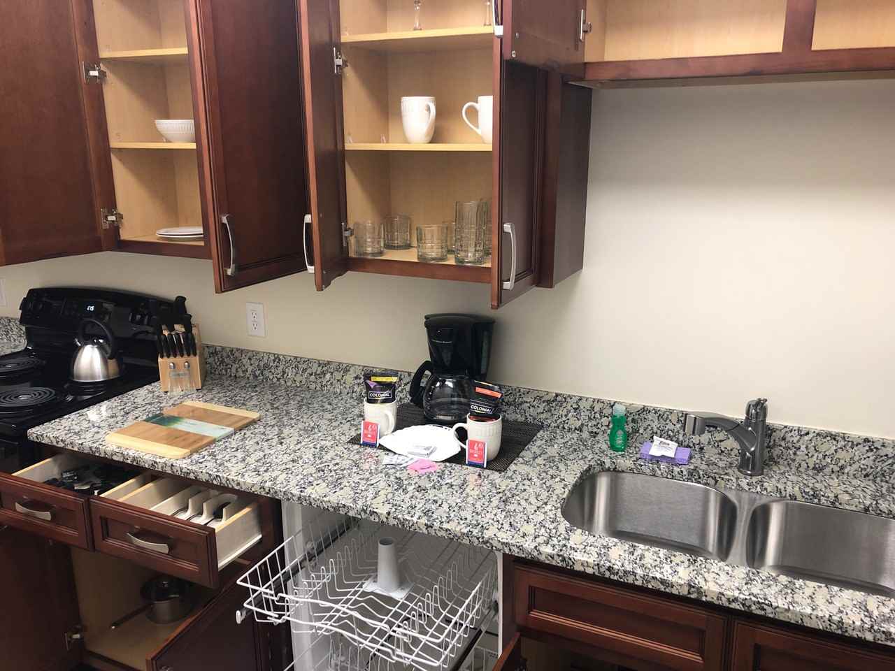 101 Palisades Dr - Photo 3 of 10