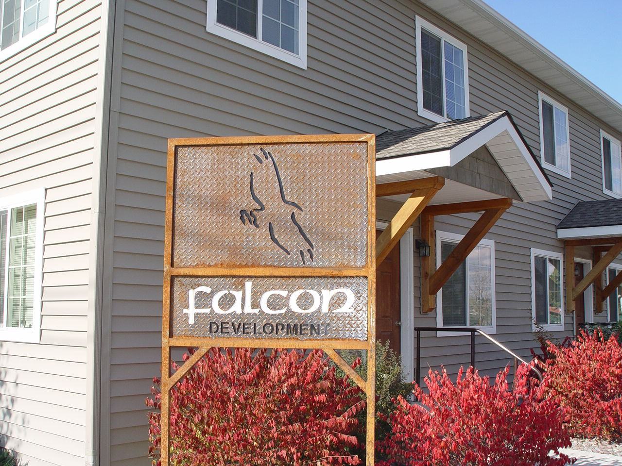 21 W Evergreen Dr - Photo 2 of 4