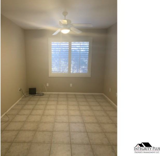 572 W Casa Mirage Dr - Photo 4 of 11