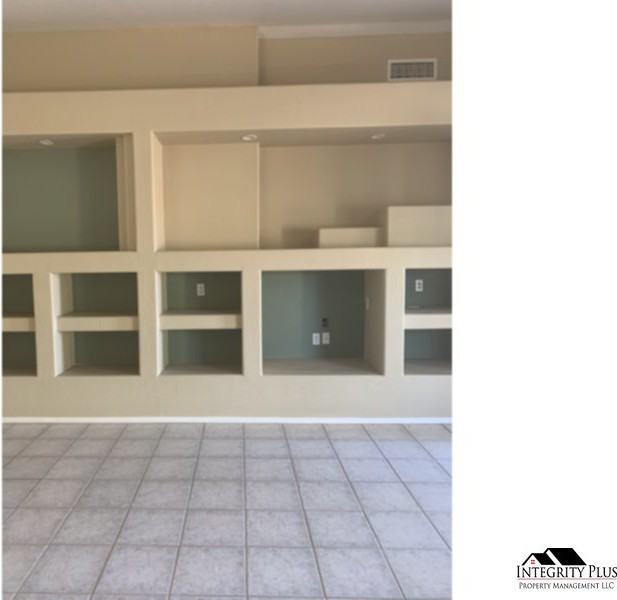 572 W Casa Mirage Dr - Photo 5 of 11