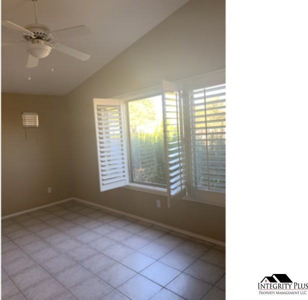 572 W Casa Mirage Dr - Photo 7 of 11