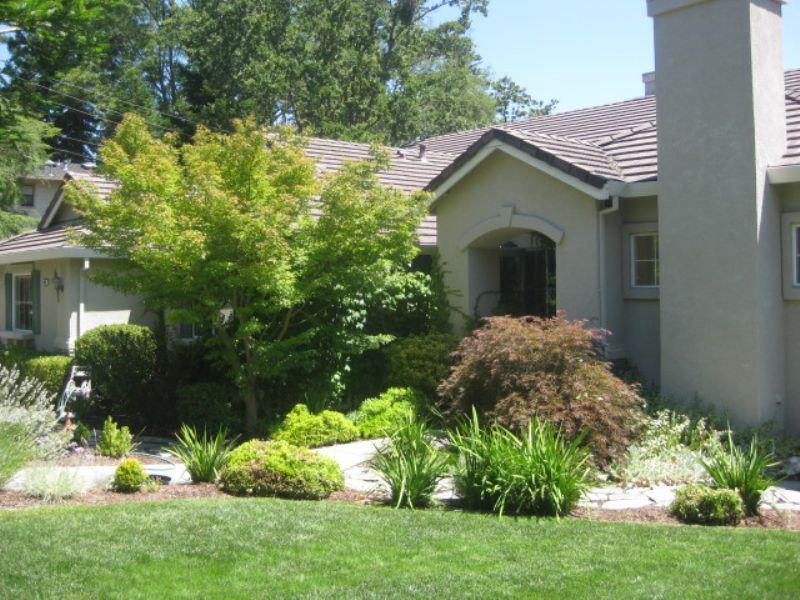 1828 Ivanhoe Ave - Photo 2 of 4
