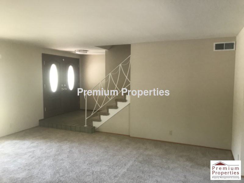 755 Autumn Dr. - Photo 2 of 26