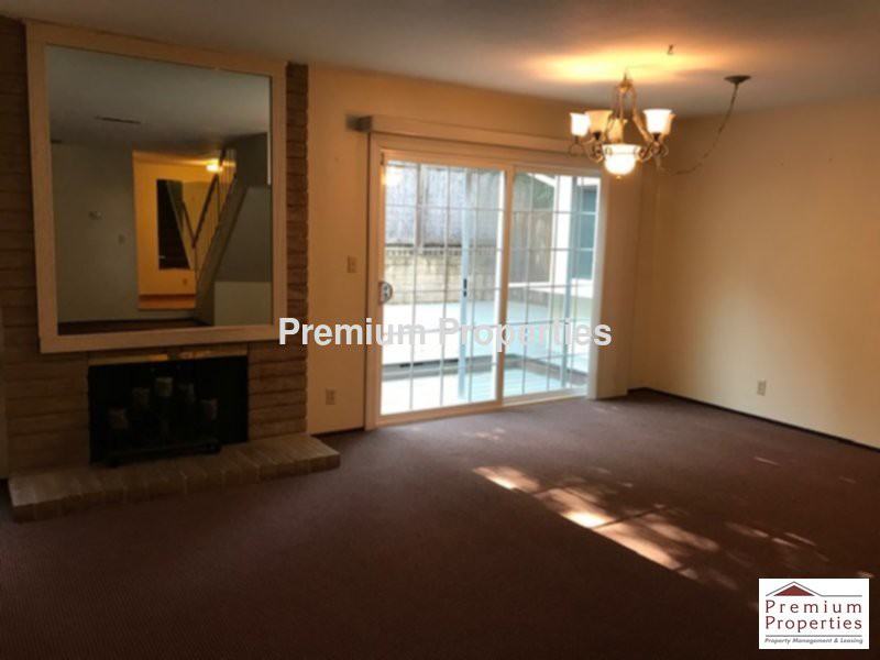 219 Whitney Ct - Photo 3 of 16