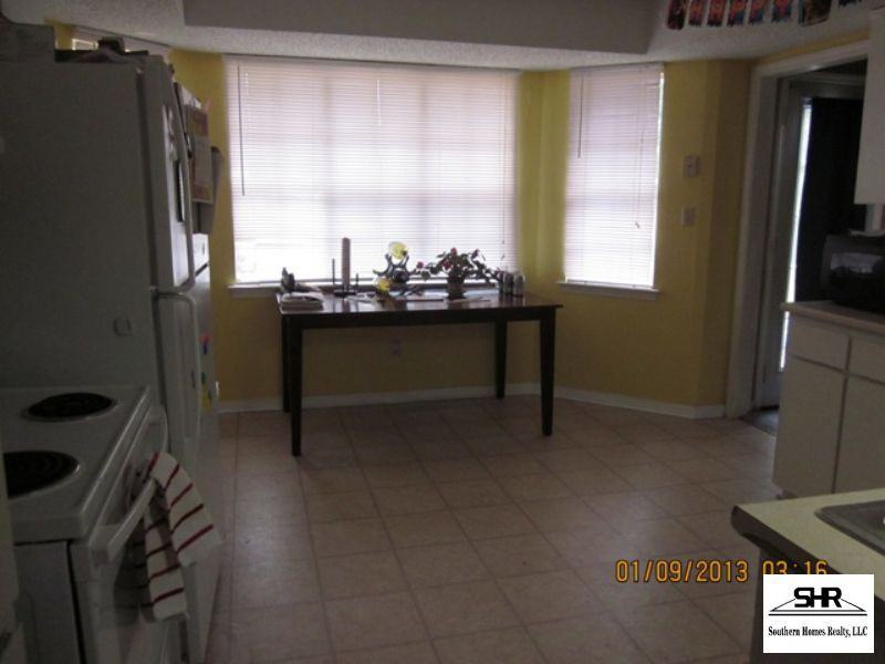 5480 Flax Rd - Photo 2 of 10