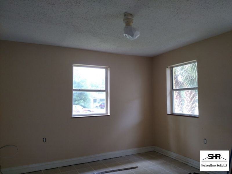 102 Rowland Ct #C - Photo 2 of 4