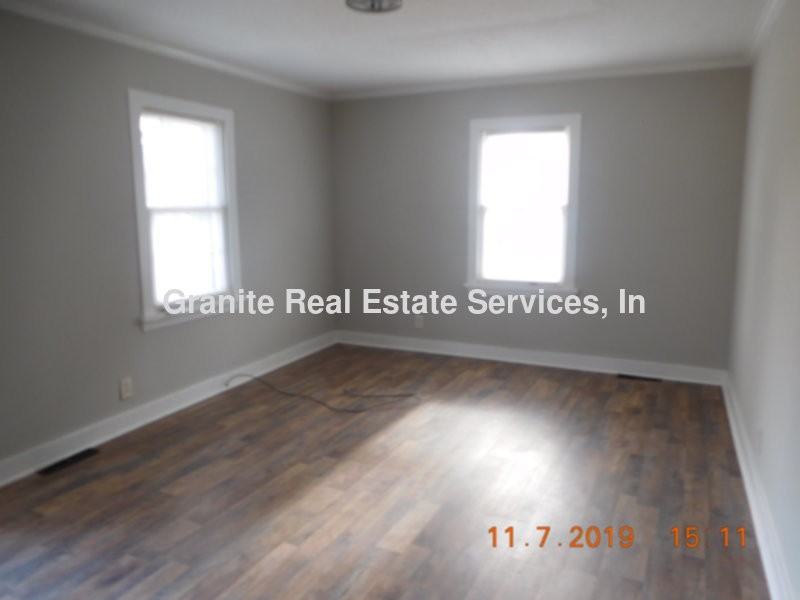 2317 Catalina Ave - Photo 2 of 5