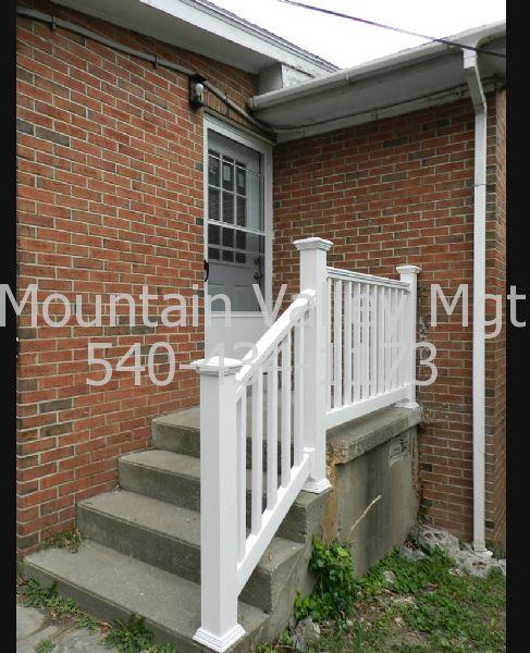 5827 Gospel St - Photo 2 of 12