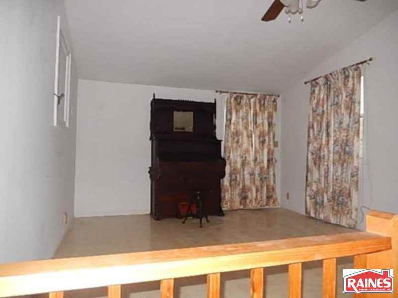 113 Ryan Lane - Photo 3 of 5