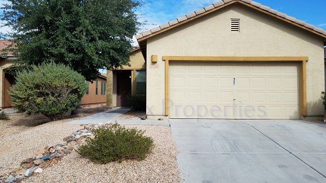 907 E Catkins Pl - Photo 2 of 31