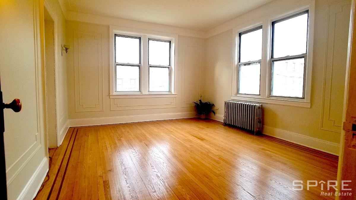 2539 25-39 42 Street #2 - Photo 3 of 9