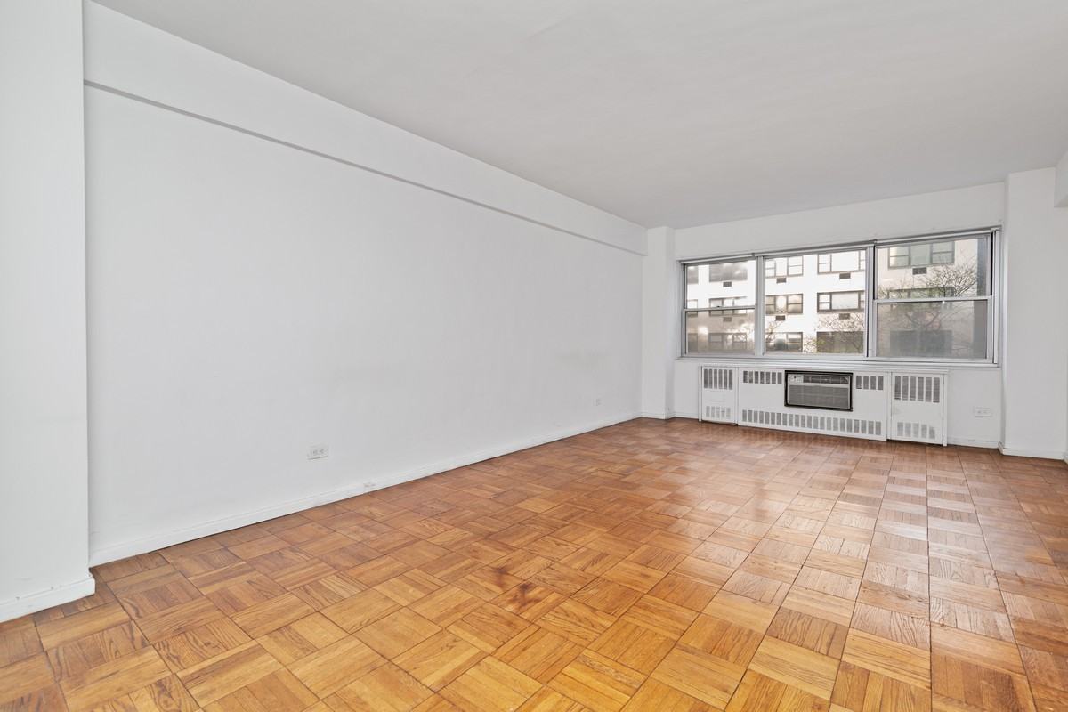 333 East 46th Street #5E