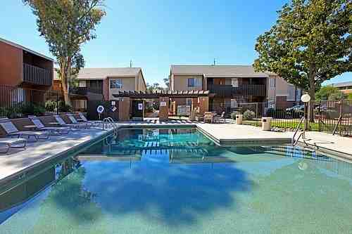 2929 E. 6th Street - Photo 3 of 8