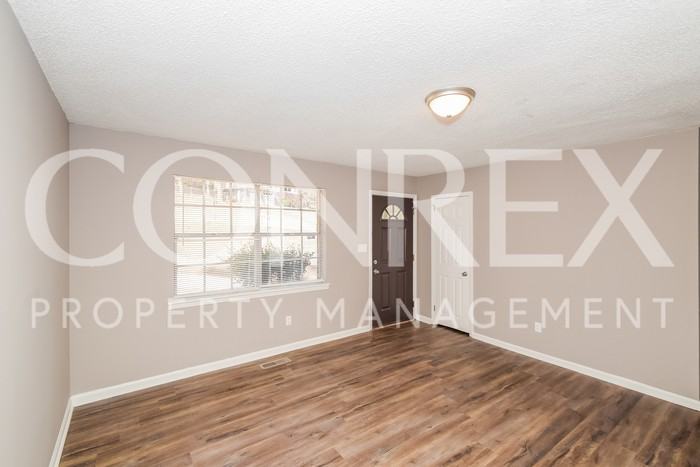 329 West Smithfield Drive - Photo 2 of 8