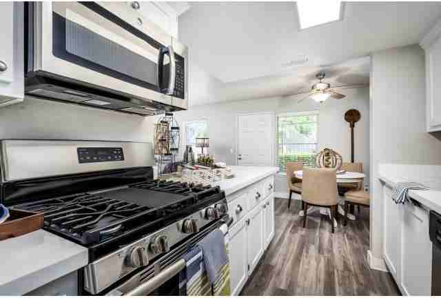 4337 Norwood Ave - Photo 5 of 18