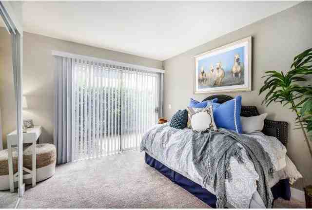 4337 Norwood Ave - Photo 7 of 9