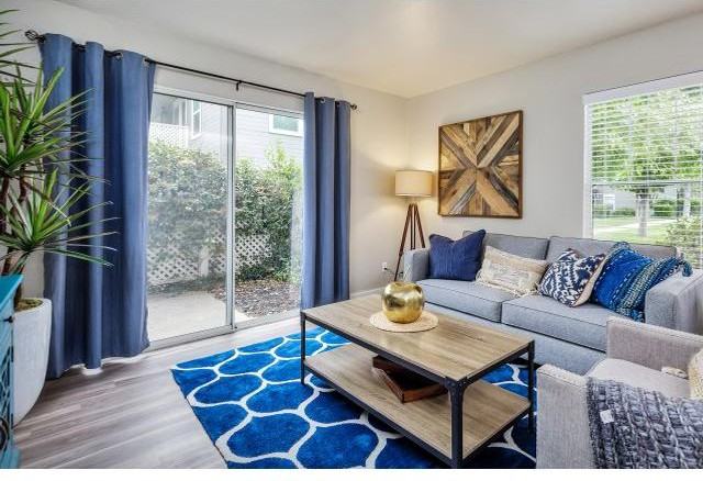 4337 Norwood Ave - Photo 4 of 18