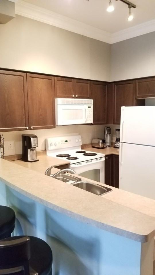 Port Royal Place V - Photo 3 of 9