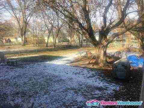 130 1st Ave N - Photo 3 of 18