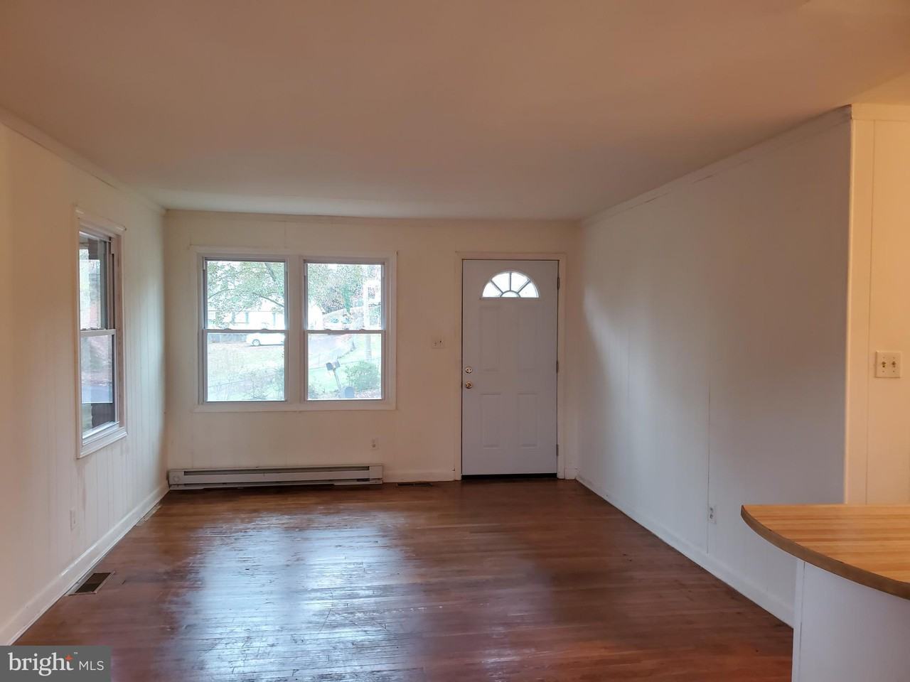 323 Berry Street - Photo 3 of 11